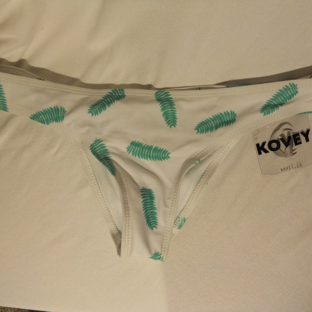 Kovey Swim Bikini bottom USA L USA nwt